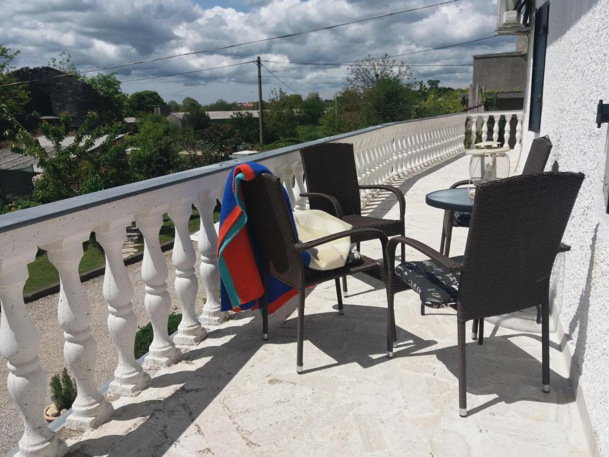 Casa Irma Hotell Žminj Exteriör bild